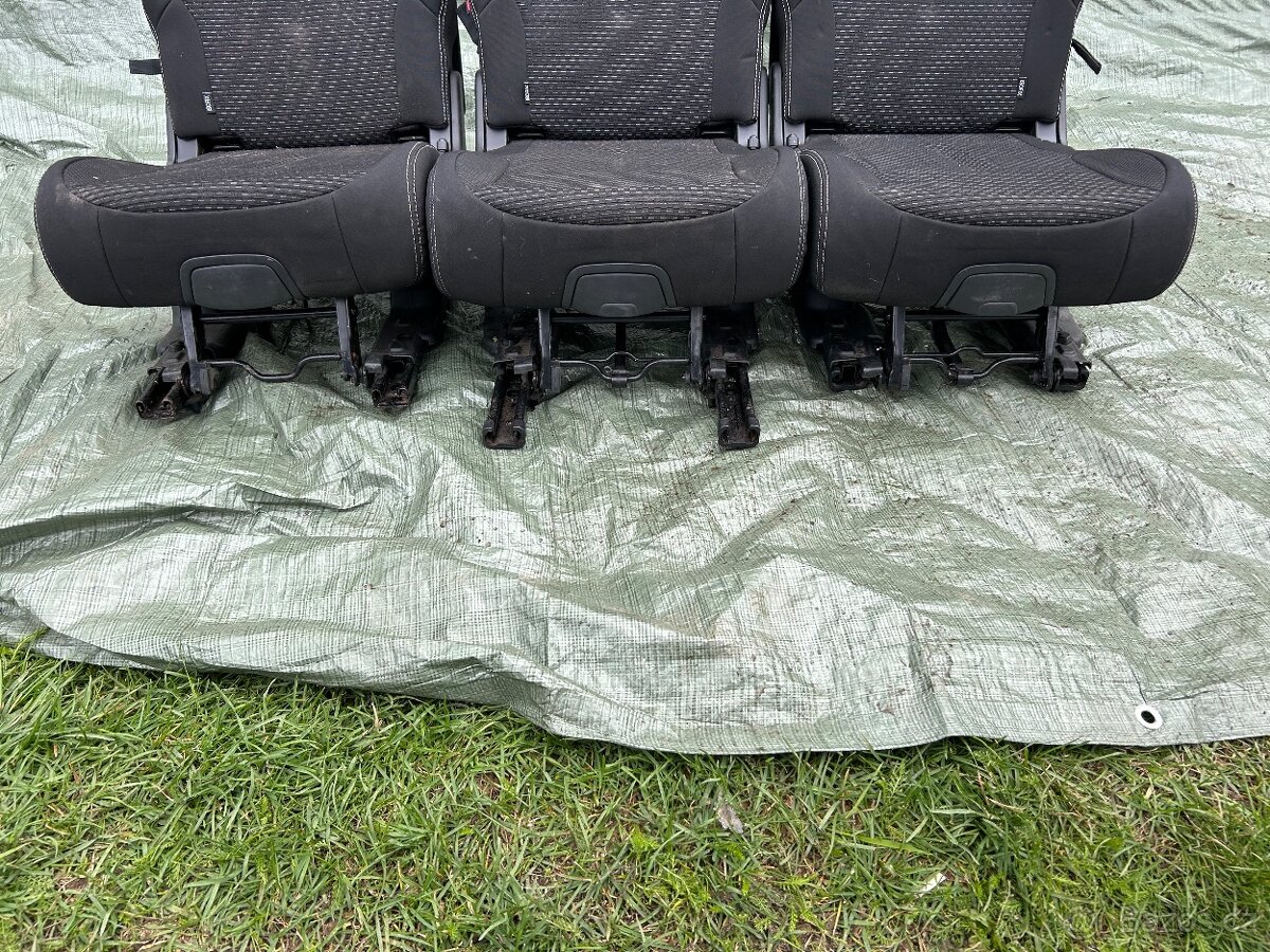 Sedadla Citroën C4 Picasso r.v. 2011 - 2