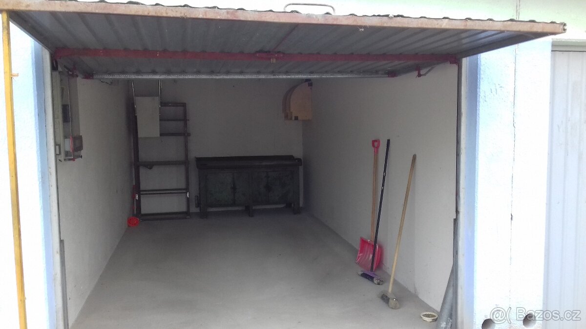 Řadová garáž Týn nad Vltavou - 2