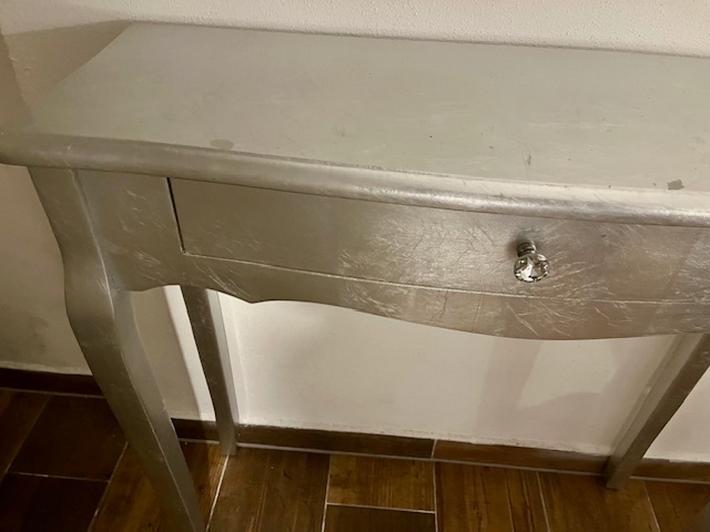 Stříbrný konzolový stolek - 2