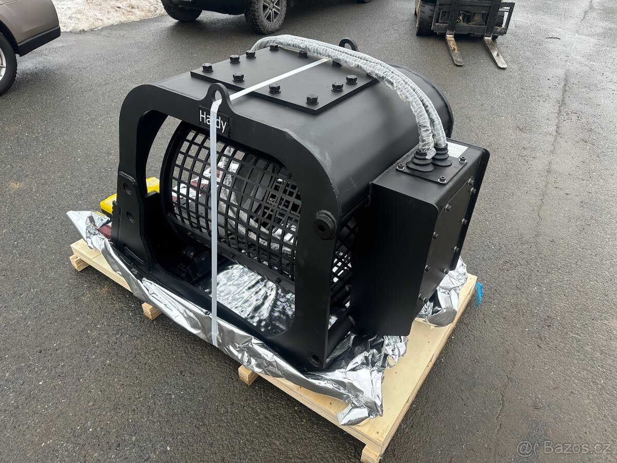 Bubnová třídící lopata pro bagry 8-12 tun - 2