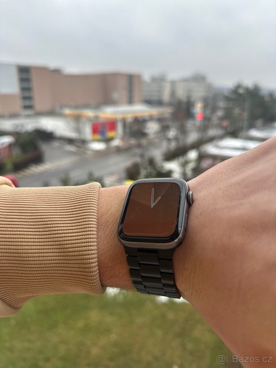 Apple Watch 5 44mm - 2
