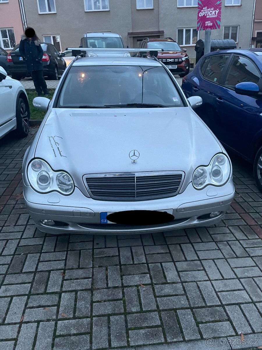 Mercedes Benz C220CDi na opravu - 2