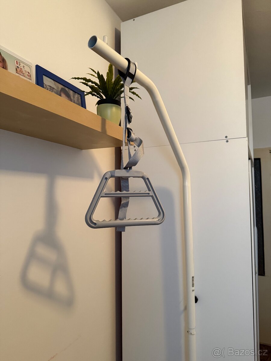 Hrazda k lůžku - 2