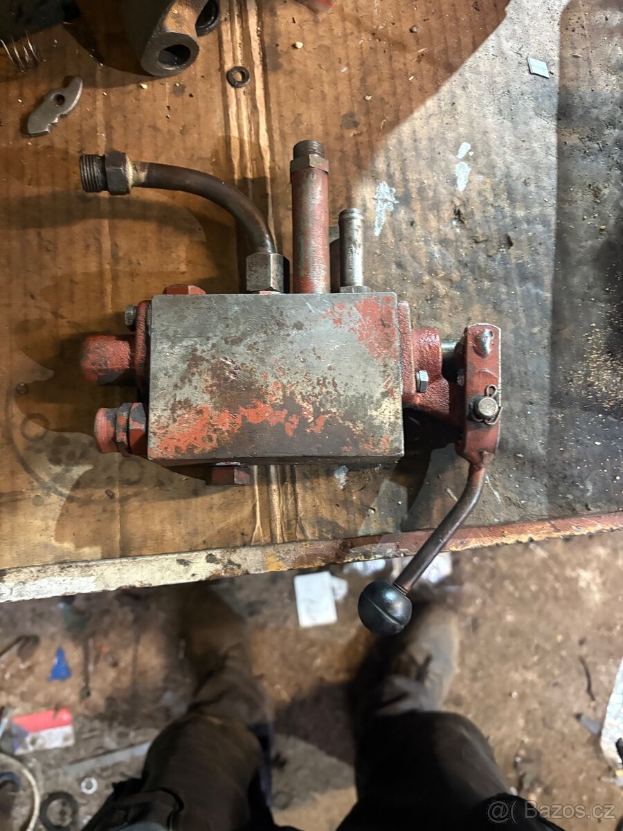 Hydraulický rozvaděč Tk 14 - 2