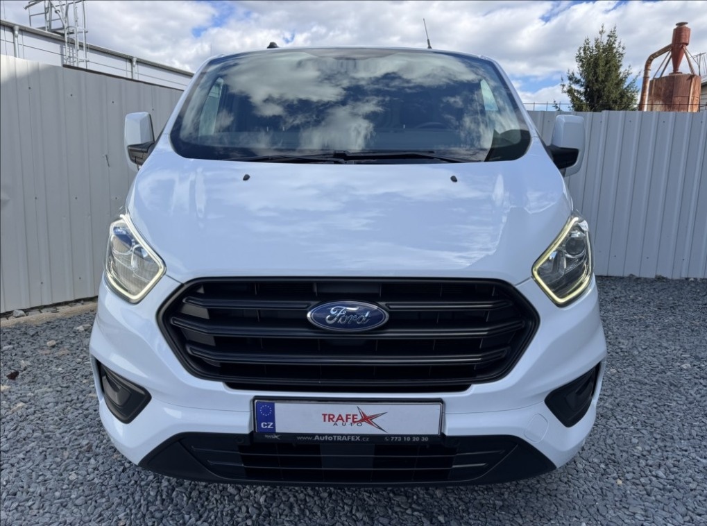 Prodám Ford Transit Custom 2,0 TDCi L1H1 DPH 1.maj ČR - 2
