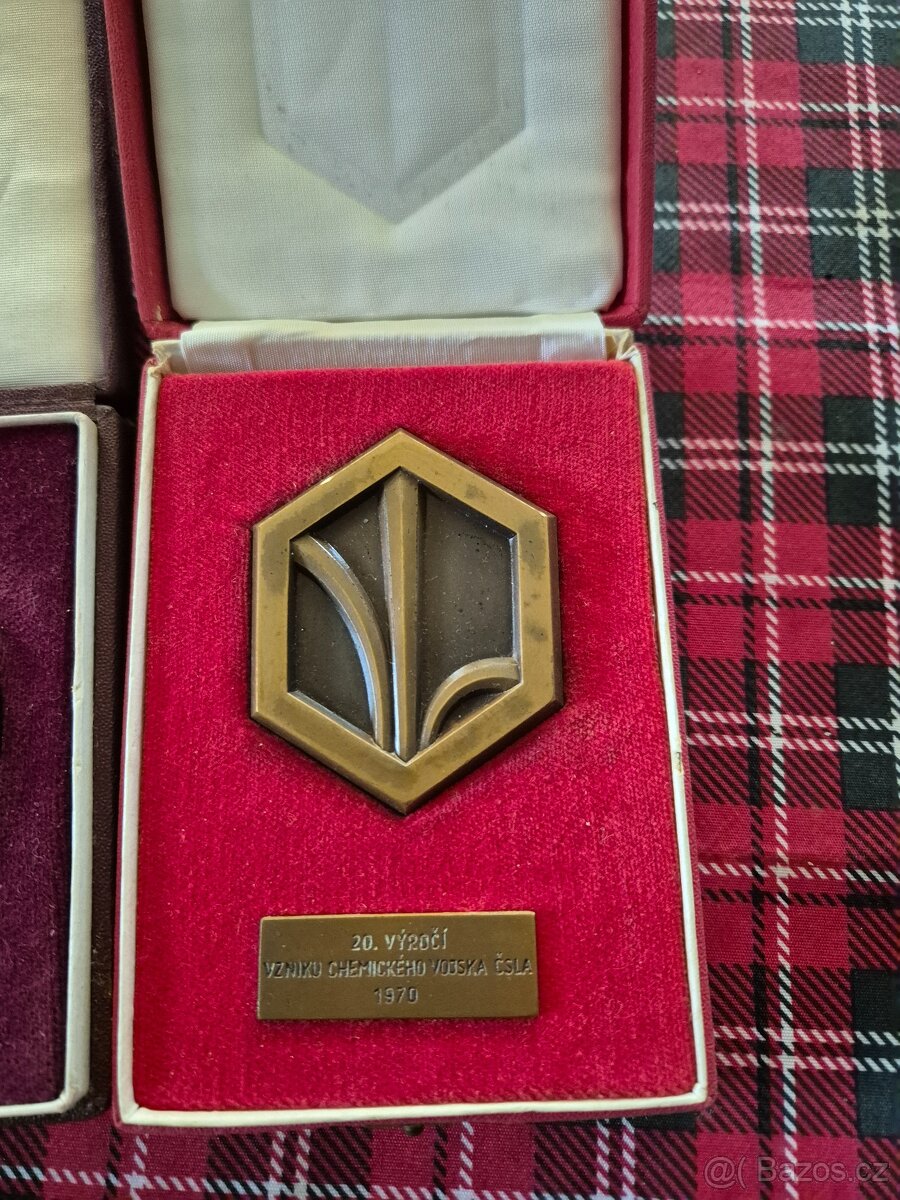 Medaile, odznaky - 2