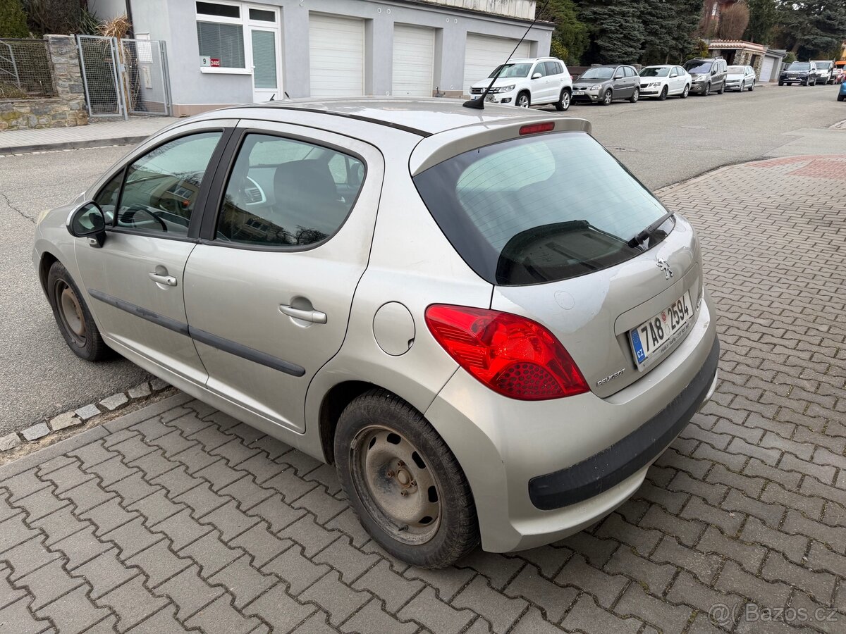 Peugeot 207 1.6hdi - 2