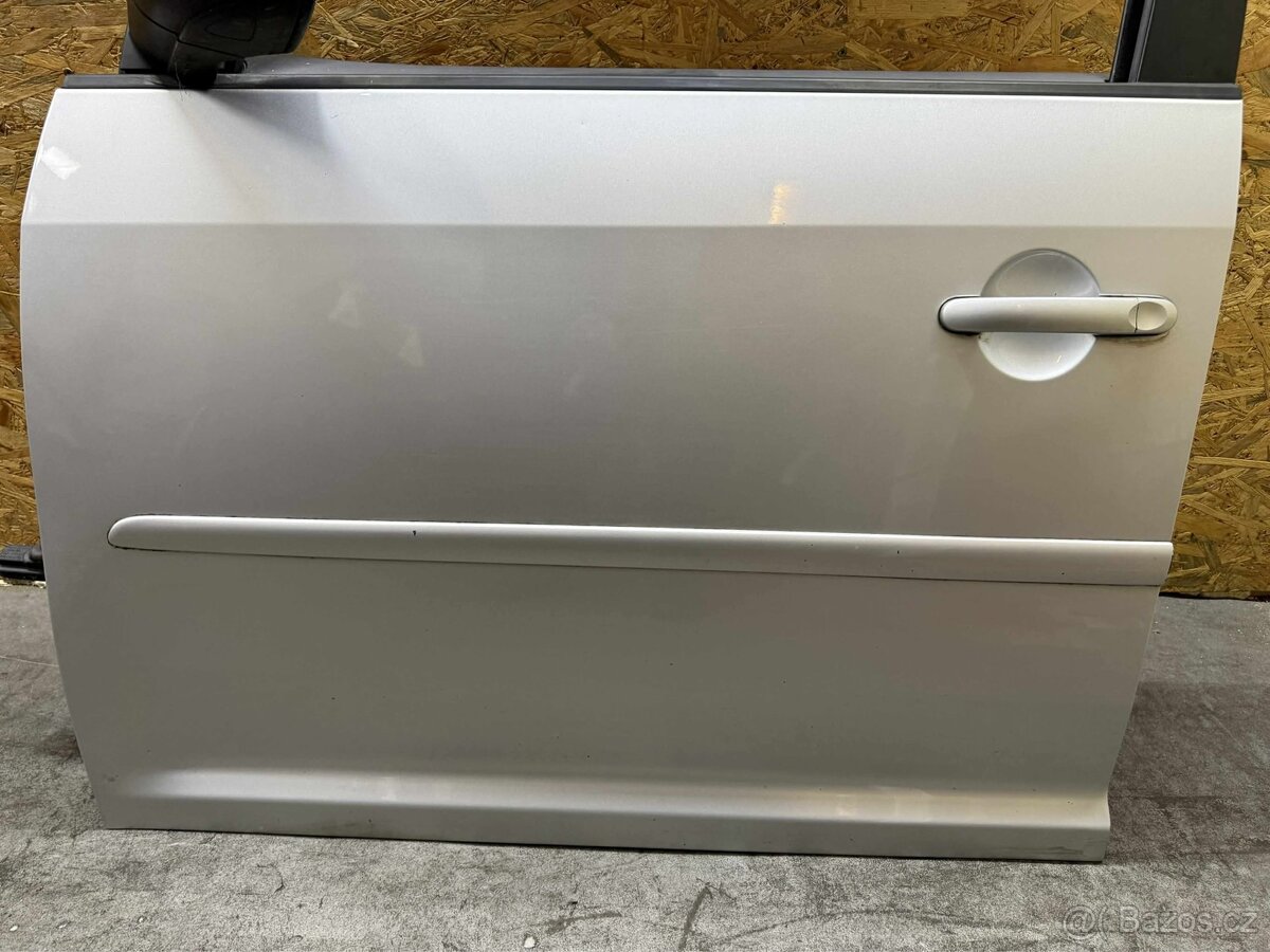 Leve predni dvere Vw Touran 1T2 2010-2015 - 2