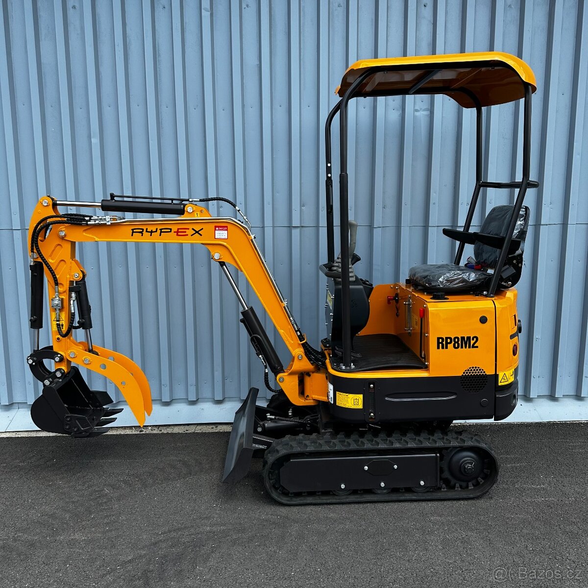 Minibagr RYPEX RP8M2 TOP stroj - 2