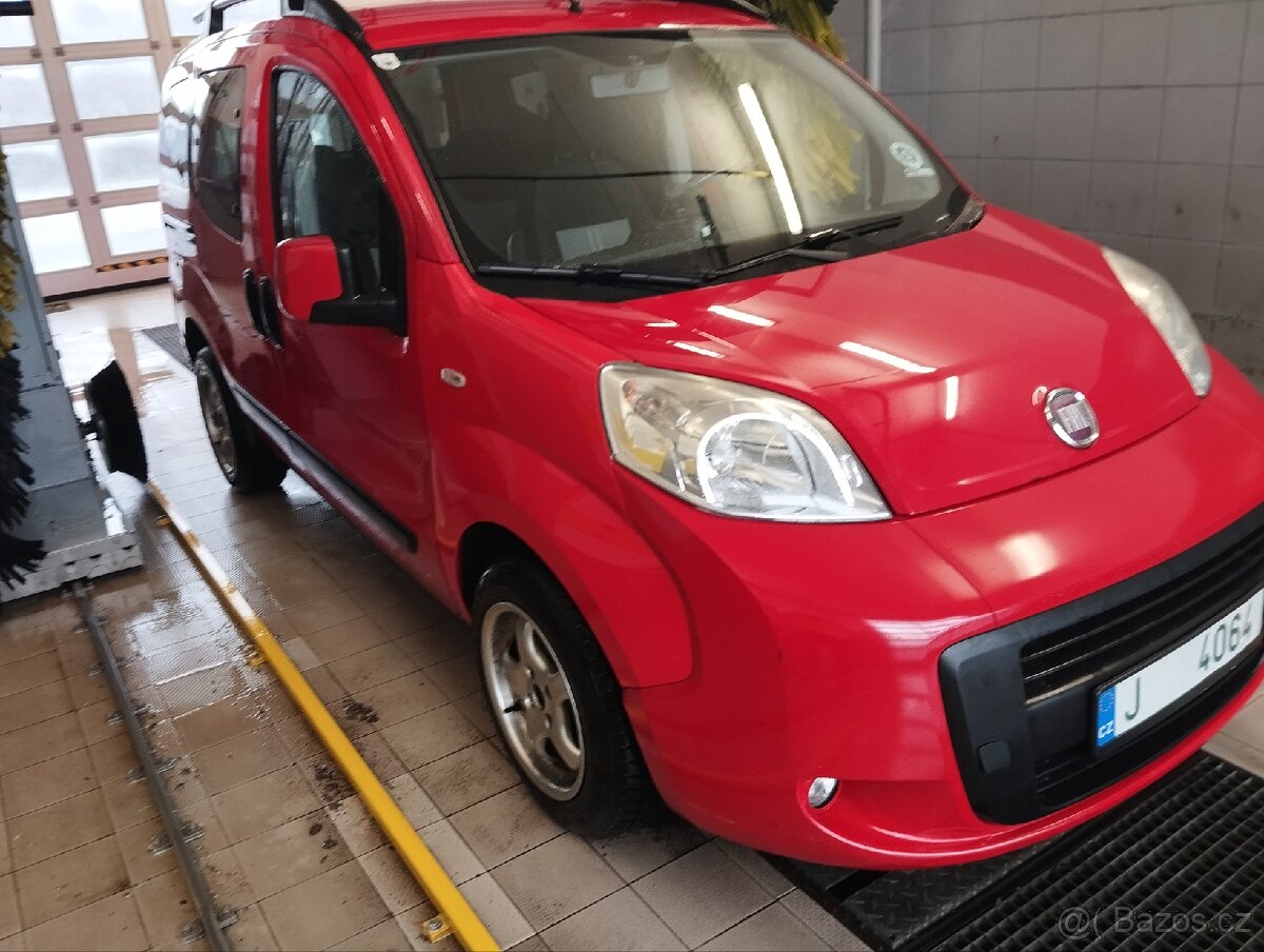 Fiat qubo 1.4 rok2011 - 2