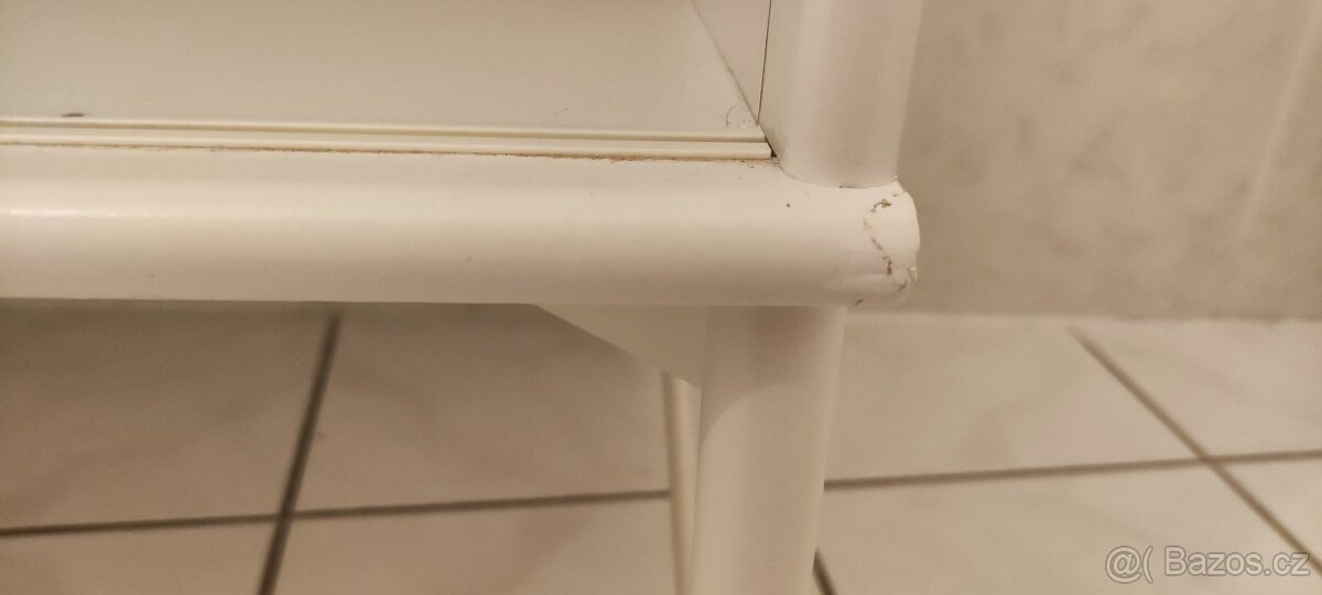 Skříňka pod televizi - 2