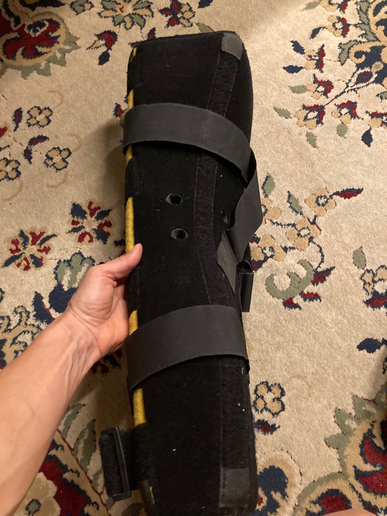 Dlouha orteza na koleno - 2