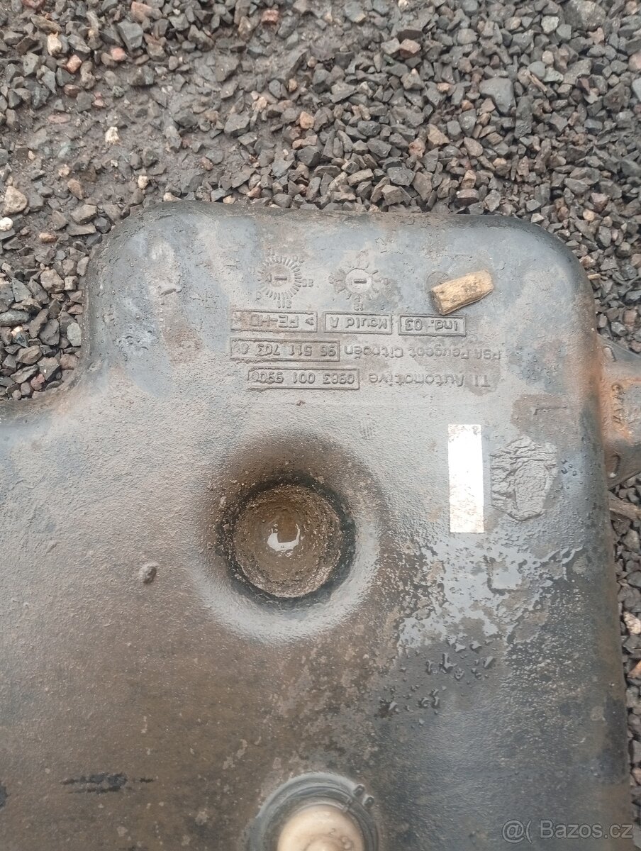 CITROEN C8, PEUGEOT 807, EXPERT, JUMPY NÁDRŽKA NA ADITIVA - 2