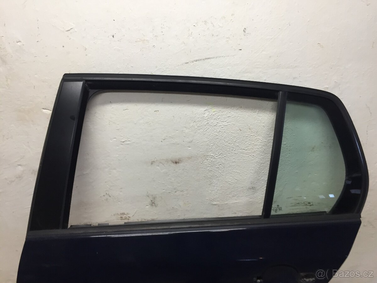 VW GOLF 5 2003-2008 - LEVÉ ZADNÍ DVEŘE MODRÉ LA5G - 2