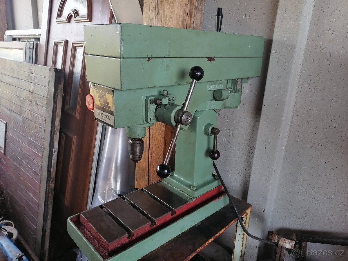 Stojanová vrtačka Jihokov Top stav - 2