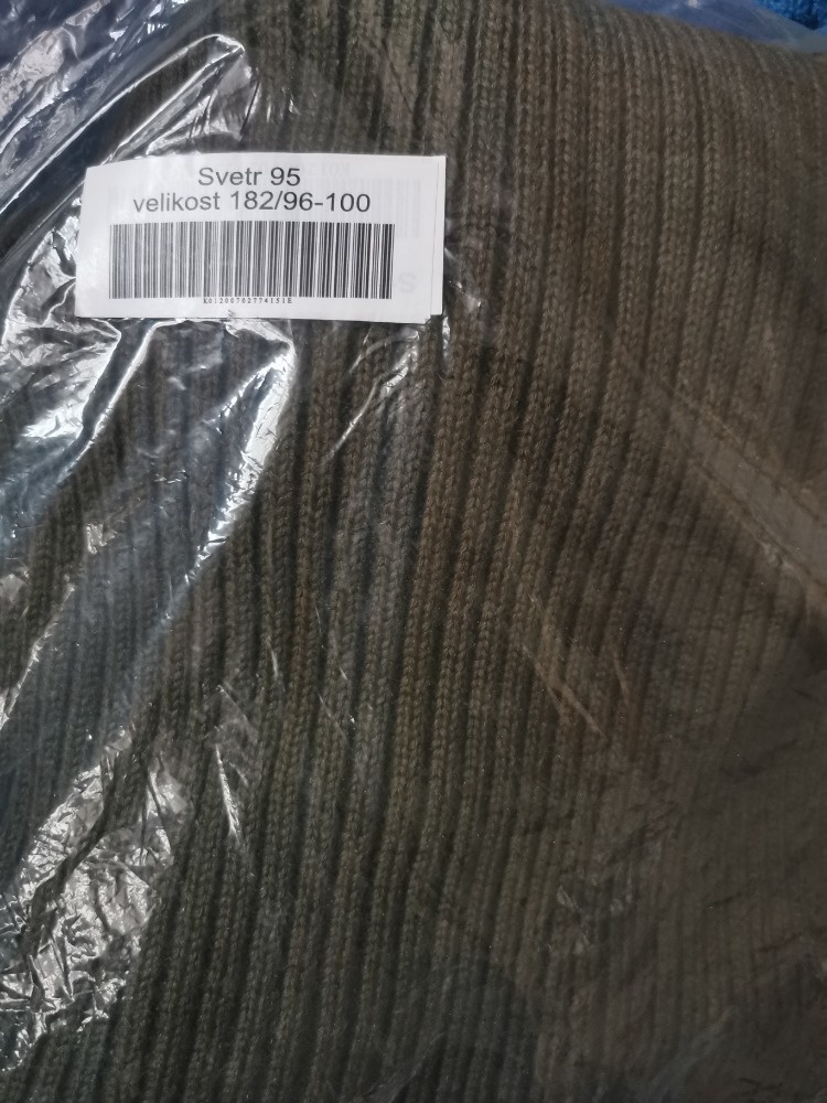 Přebytky vojenského vybavení, výstroj - 2