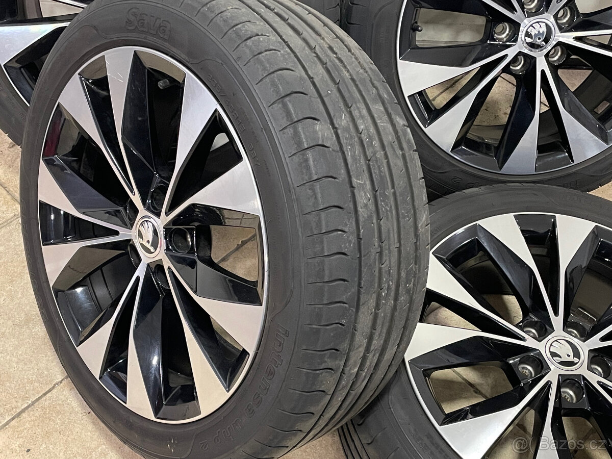 Alu kola 5x112 et44 original Škoda Superb III 235/45 R18 - 2