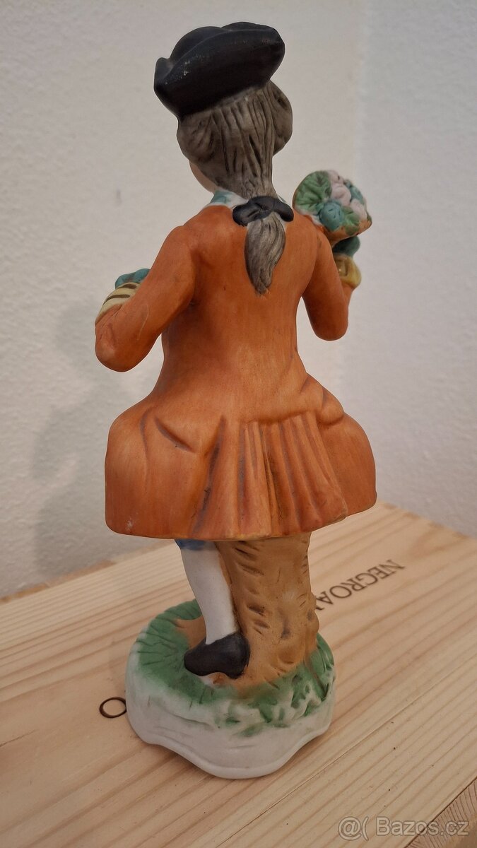 Starožitná porcelánová soška - 2