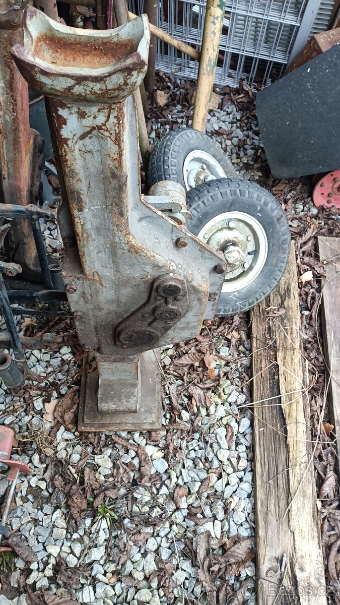 Hřebenový zvedák Brano 20T - 2