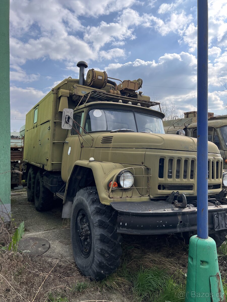 ZIL-131 Skriňová verzia - 2