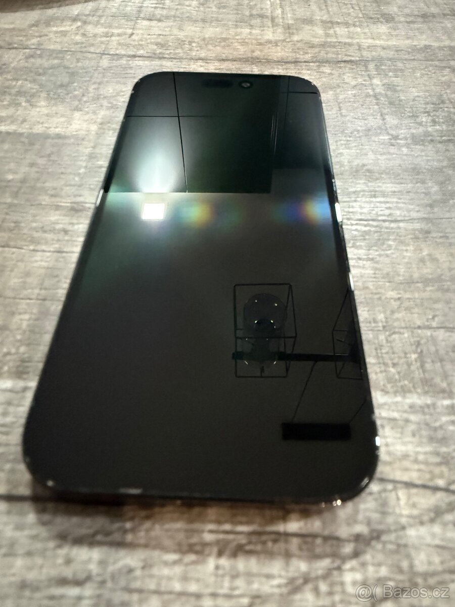 iPhone 14 Pro Space Black 128GB pěkném stavu - 2