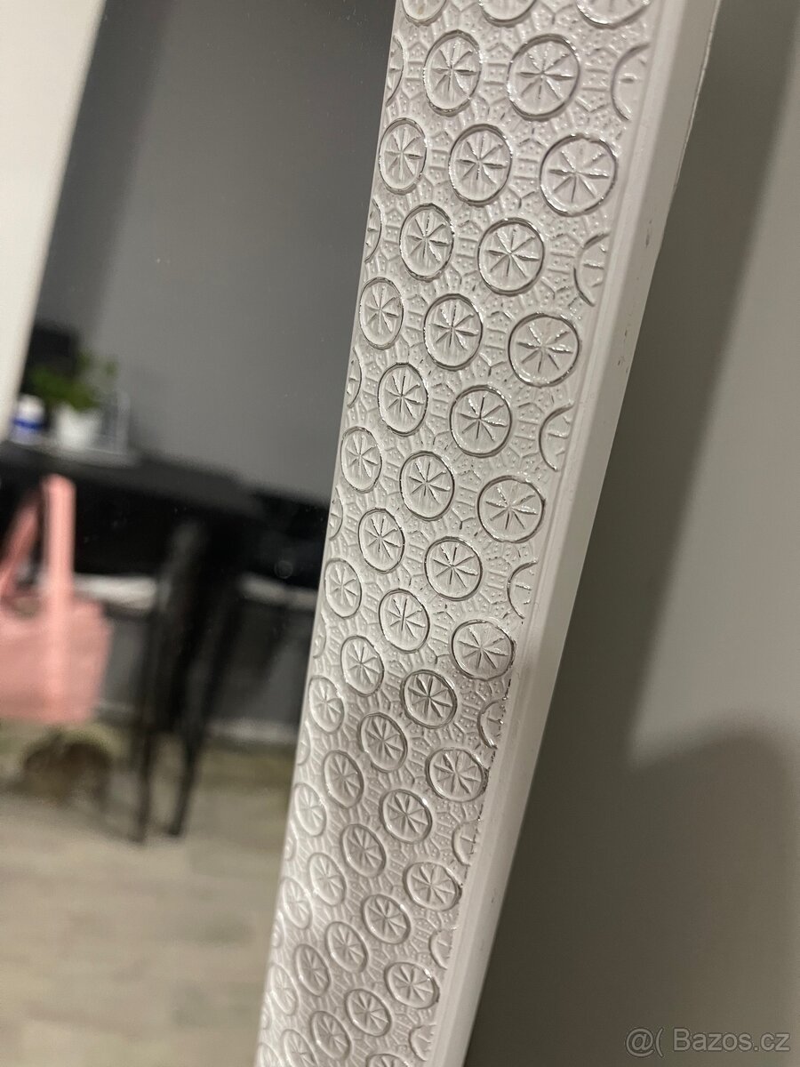 Stojací zrcadlo - 2