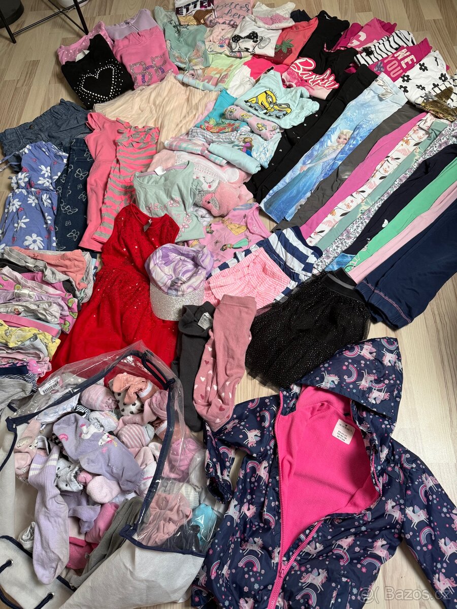 Velký pytel oblečení vel 122/128 - 2