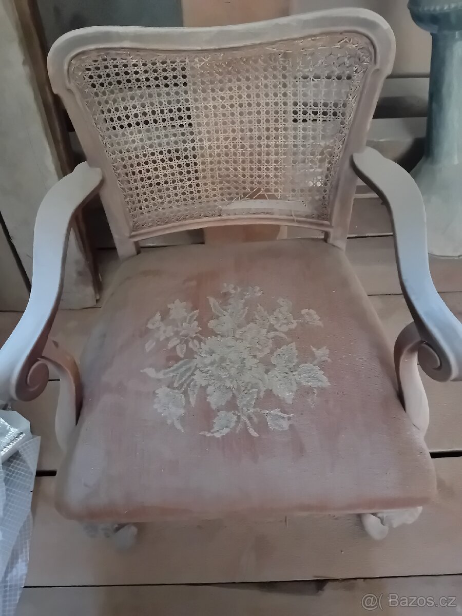 Starožitné židle a křeslo - 2