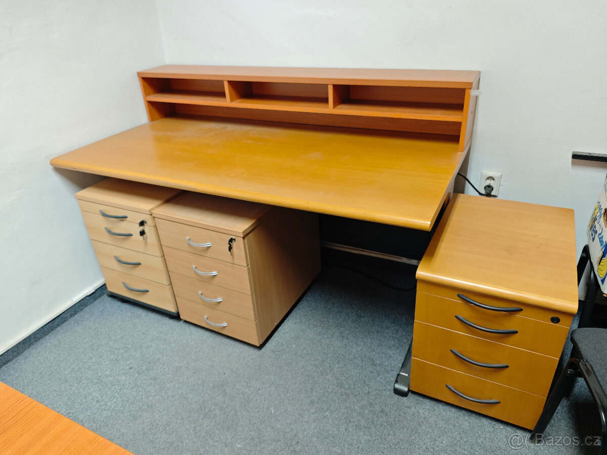 kancelářské stoly a kontejnery - 2