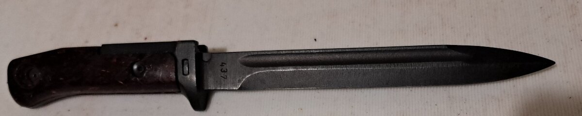 Vojenský bodák - 2