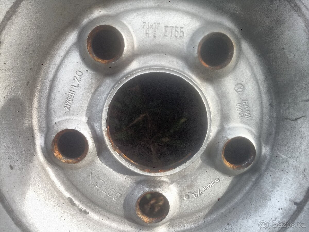 VW transportér T5 originál kola 215/60/17c - 2