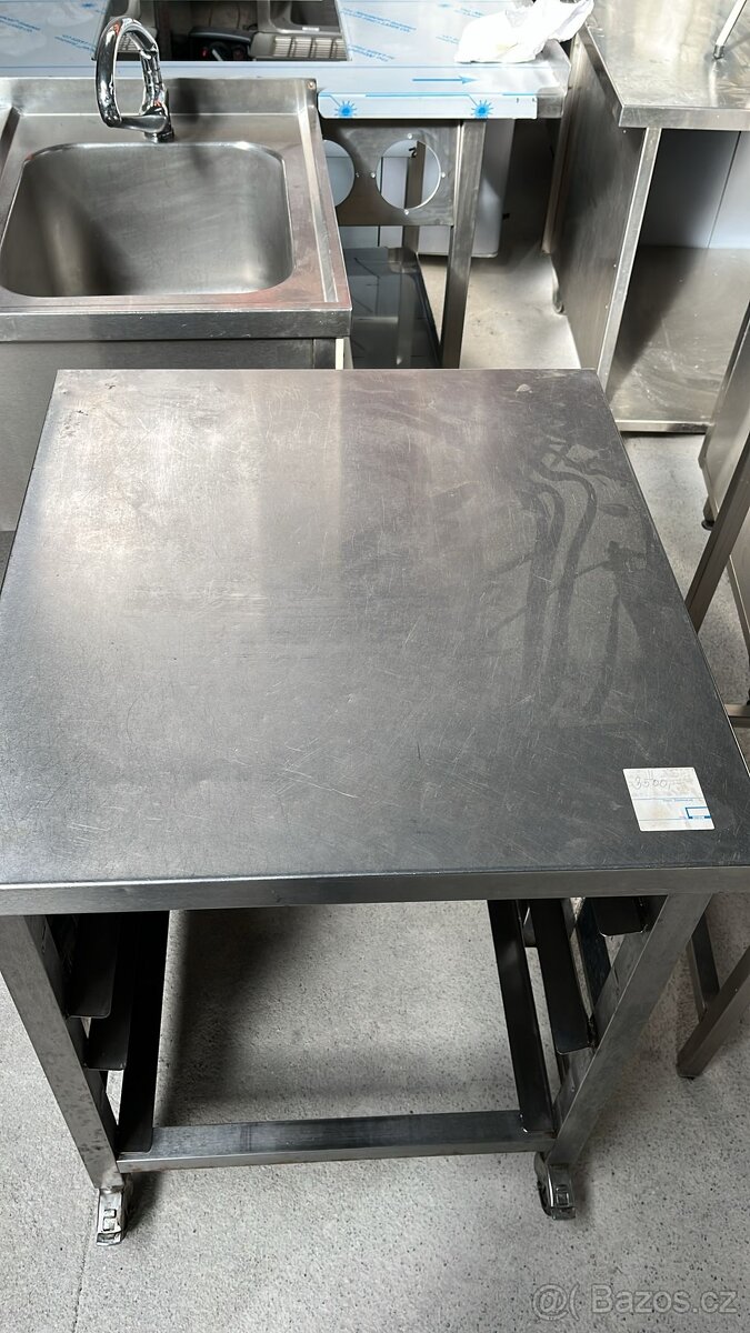 Nerezová podestavba - 2