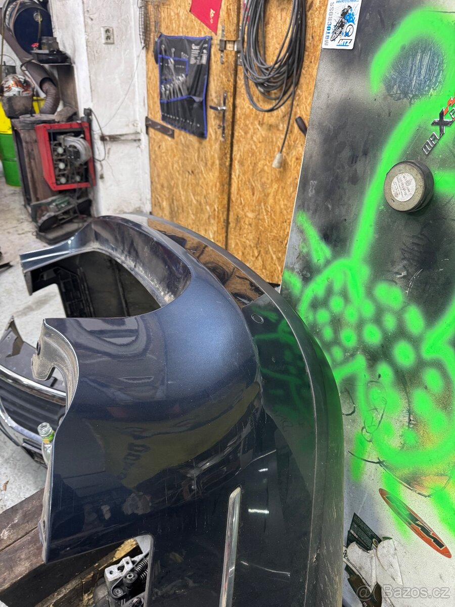 Zadní nárazník passat b6 - 2