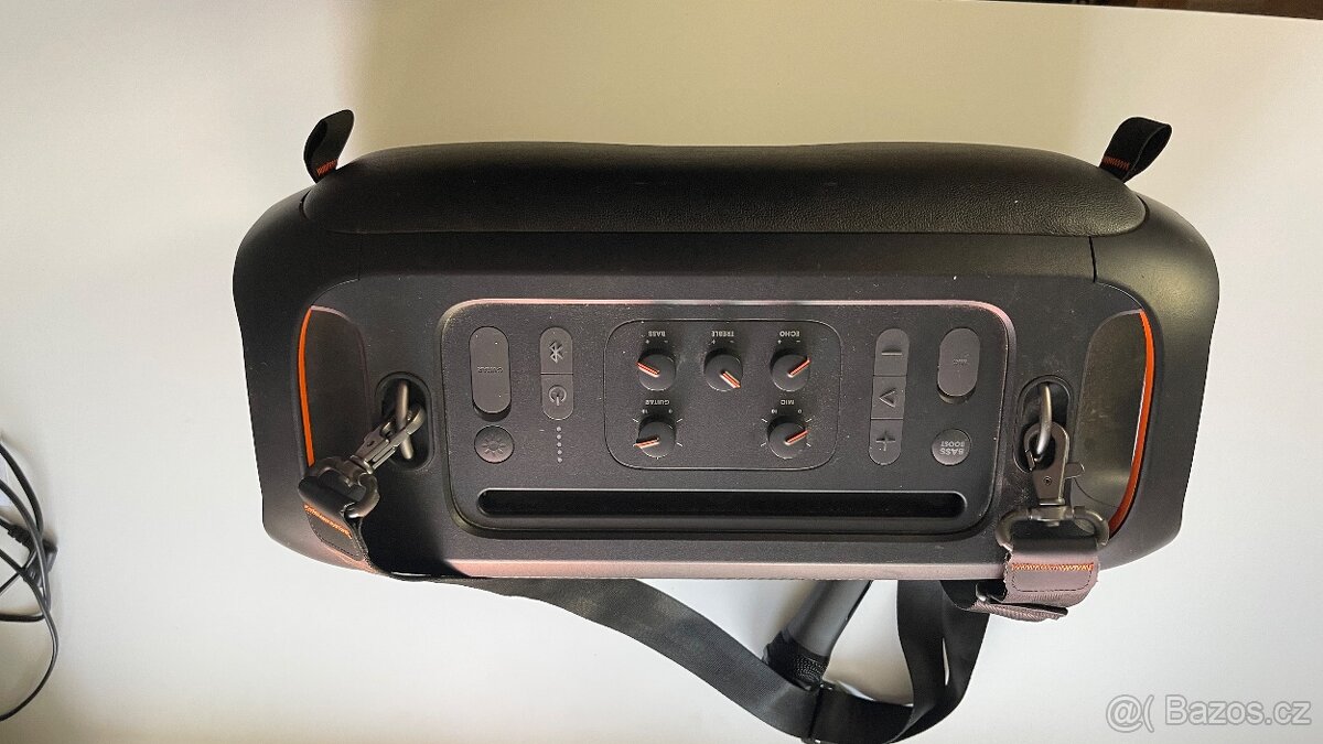 Reproduktor JBL Partybox on-the-go s mikrofonem - 2