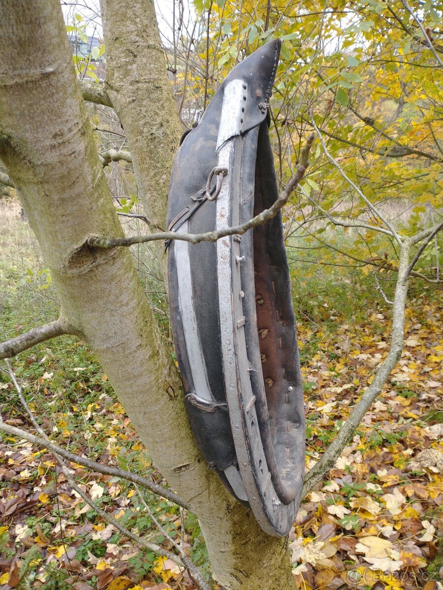 Starý koňský chomout - 2