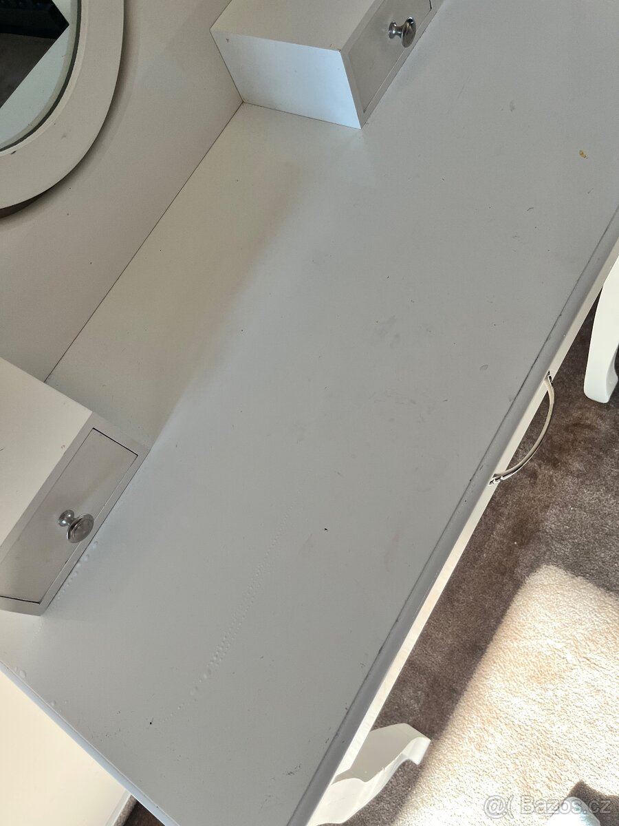 Toaletní stolek - bílý - 2