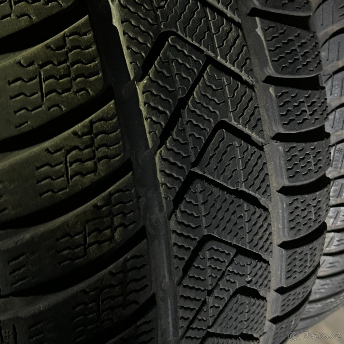 Zimní pneu 275/45 R20 110V Pirelli RF 5mm - 2