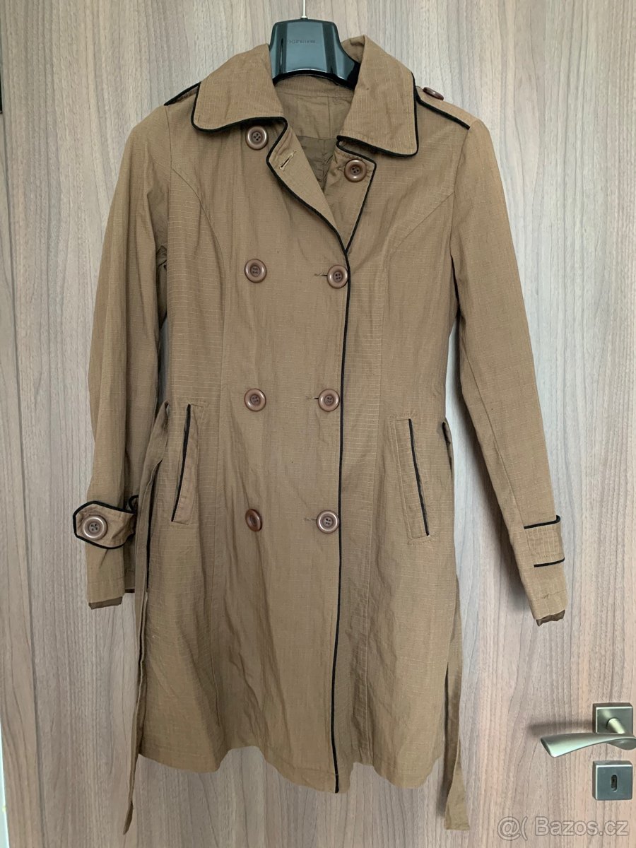 Damsky trenchcoat , velikost S. Super stav - 2