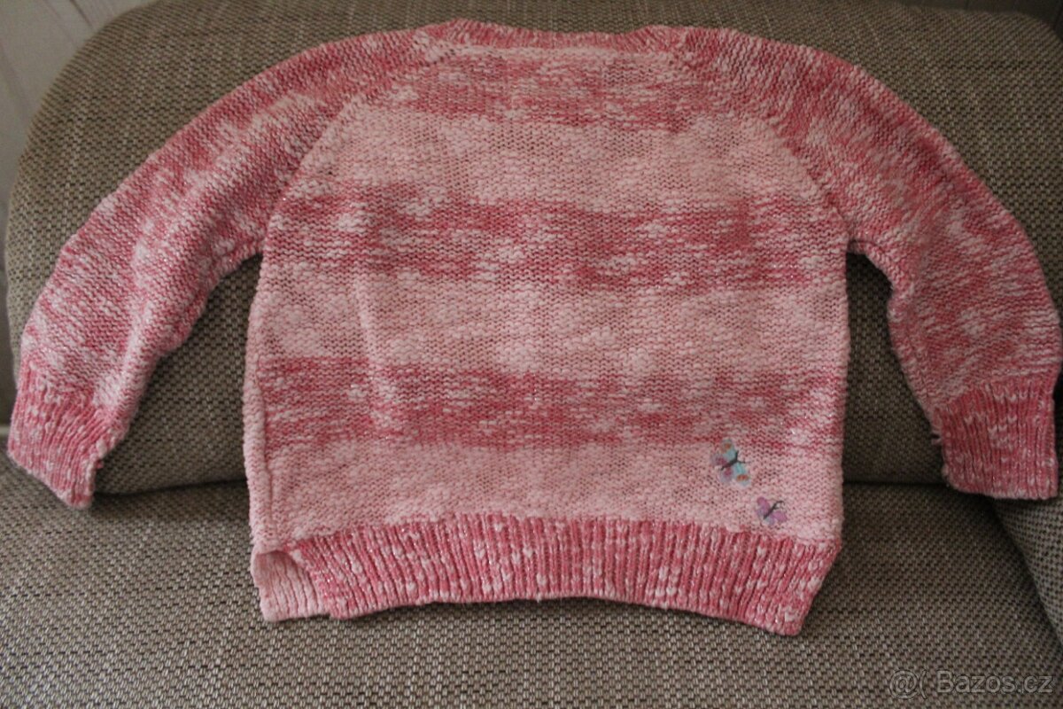 svetr se zajícem na kole Next - 2