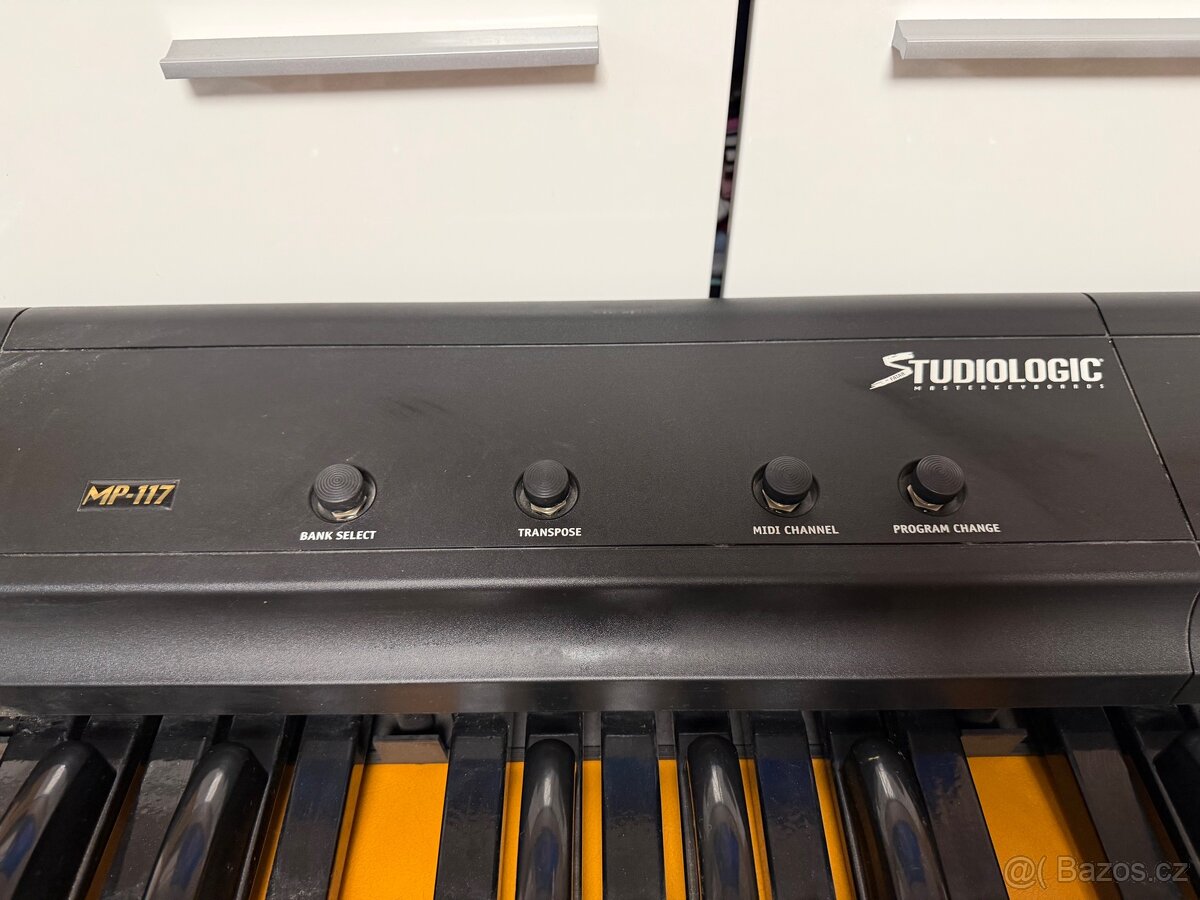 Studiologic MP-117 Midi Bass Pedal - 2