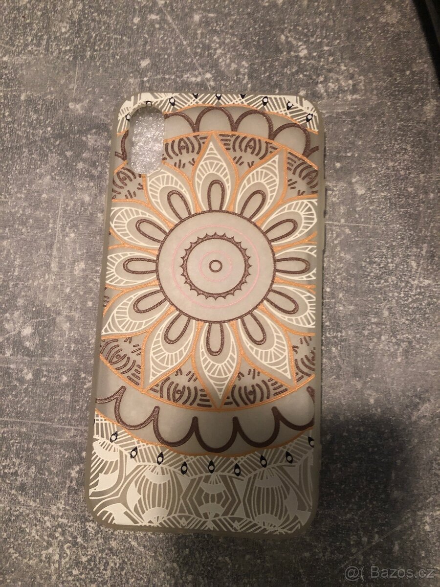 Nové kryty na iPhone X/XS - 2