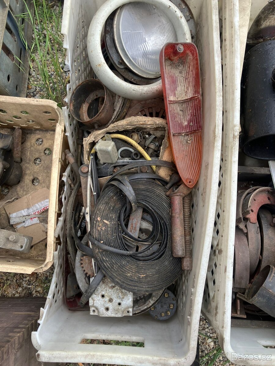 náhradní díly trabant 601 - 2