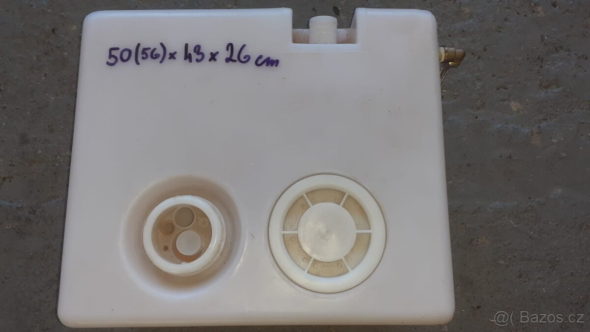 Nádrže na čistou do karavanu - 2