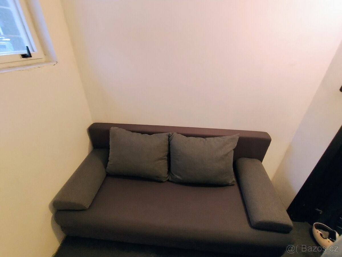 Rozkládací pohovka - 2