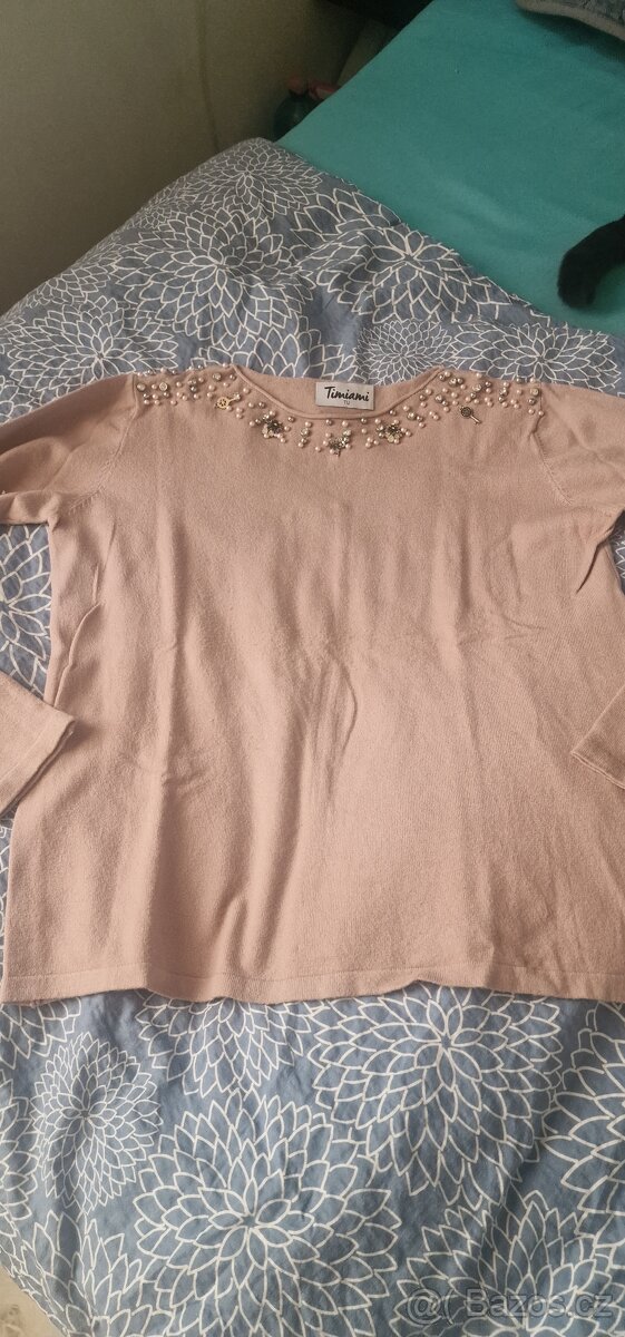 Svetřik béžový - 2