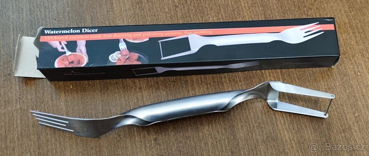 kráječ na meloun - 2