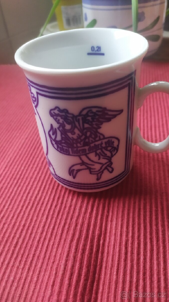 Prodám hrneček zdobený modrým dekorem kobaltem - 2