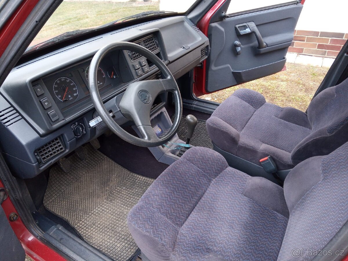 Skoda Favorit 1.3 - 2