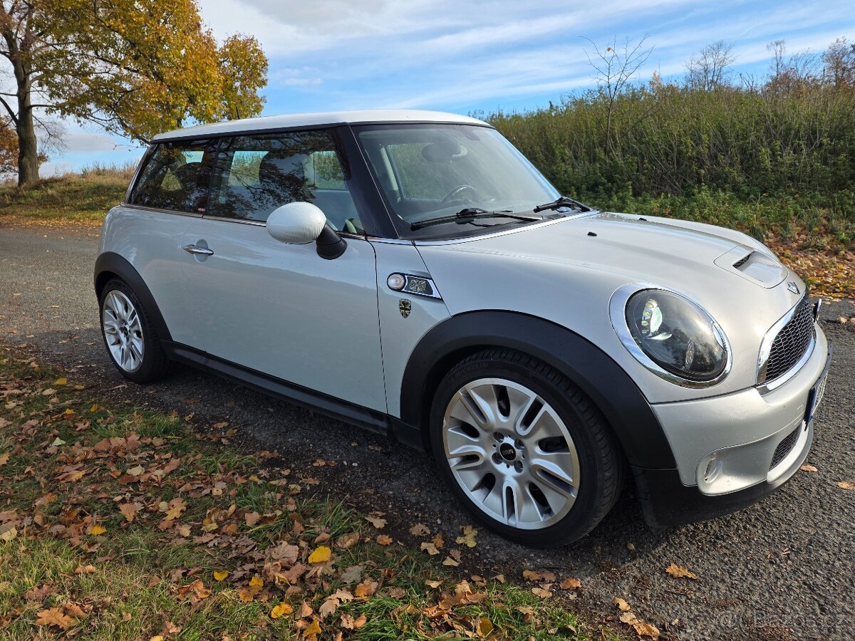 Mini Cooper S Camden 50 - 2