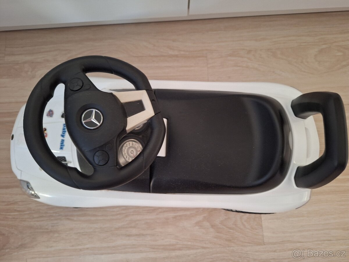 Auto Mercedes - 2